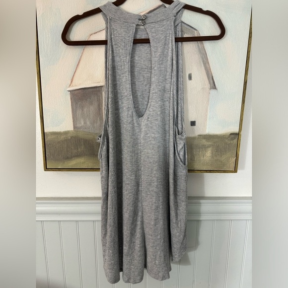 ANTHROPOLOGIE Lazy Sundays Grey Ribbed Halter Tank Size Small - Picture 7 of 10